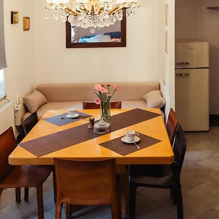 아파트 House Aurora - Free Parking *